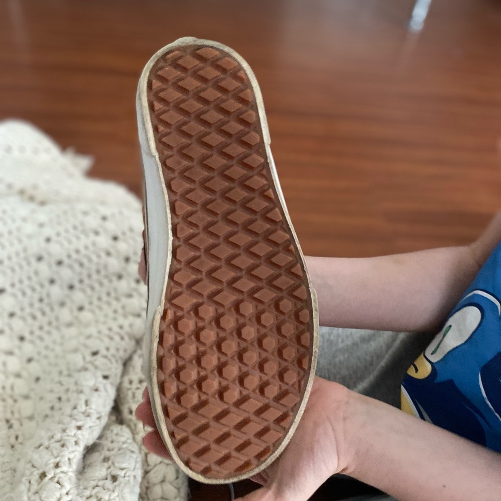 Vans - Picture 3 of 4